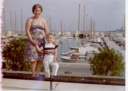 maraine et toi sur le port de st tropez